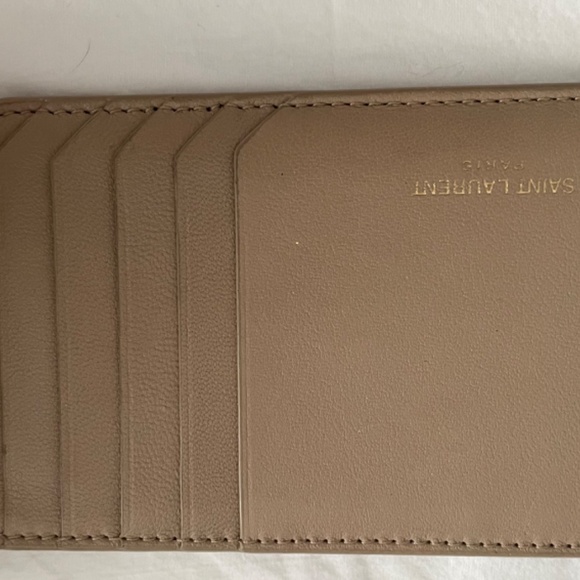 authentic YSL quilted puffer clutch - Picture 5 of 10